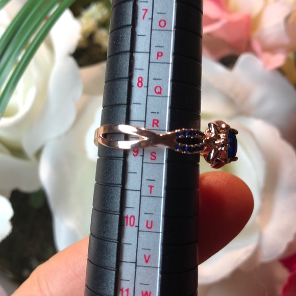 New! Rose gold/sapphire ring size 9 - Picture 7 of 7